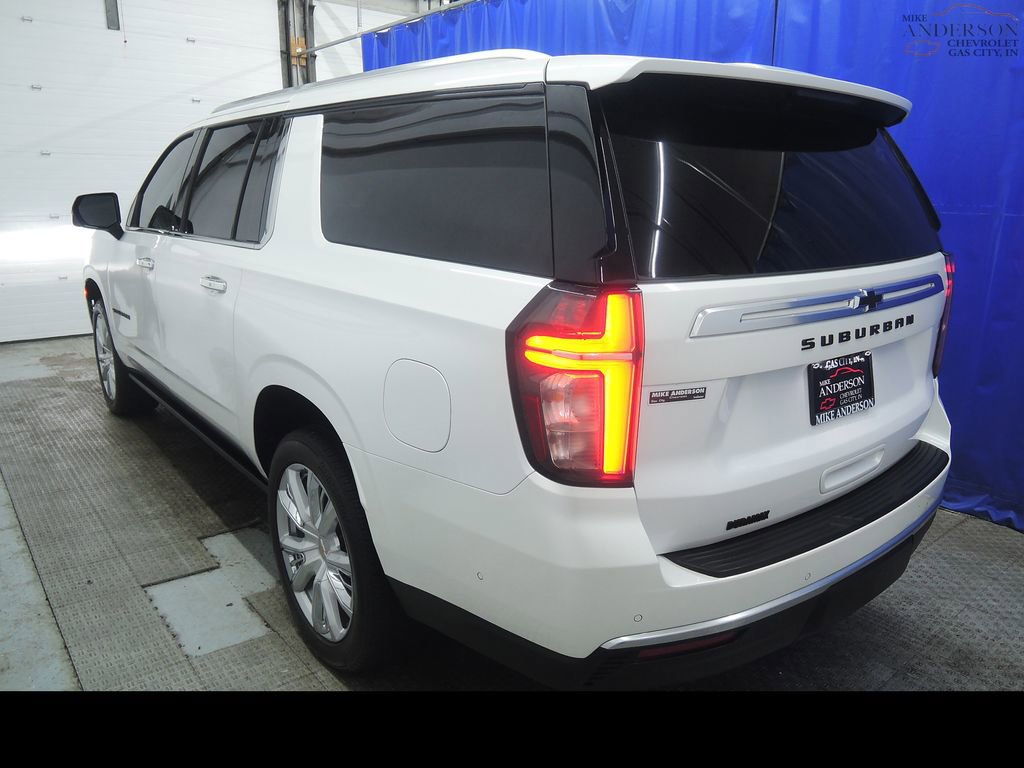 Used 2023 Chevrolet Suburban High Country w/ Advanced Technology Package image 10
