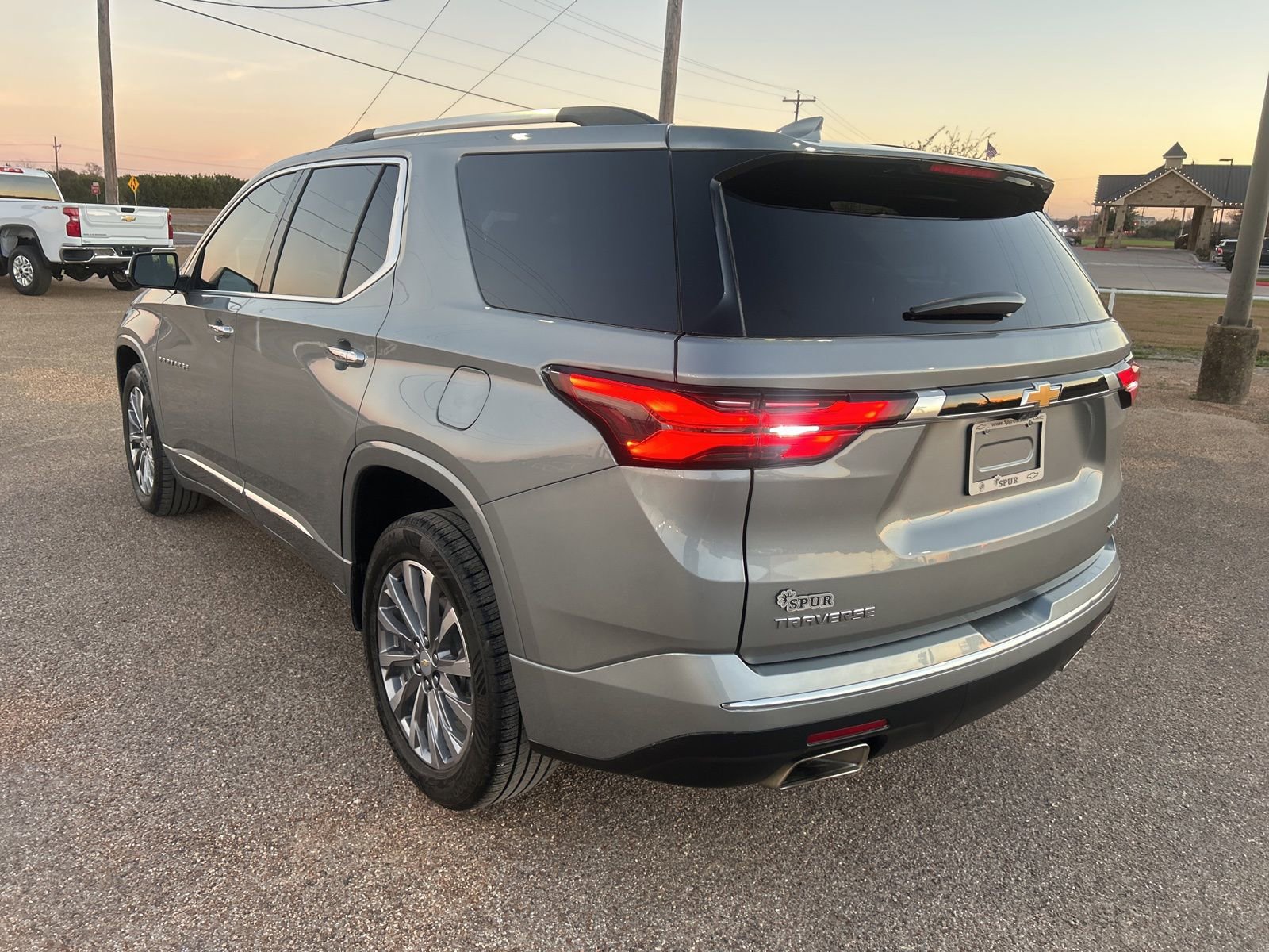 Used 2023 Chevrolet Traverse Premier w/ LPO, Cargo Package image 3