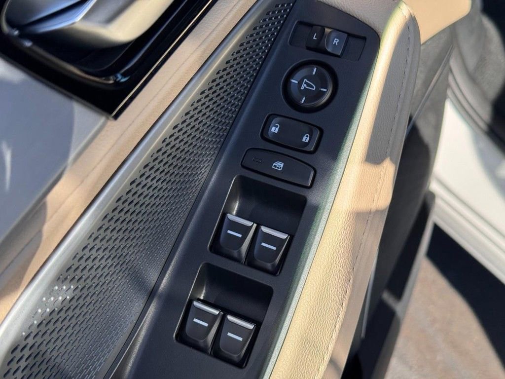 Certified 2026 Acura MDX SH-AWD image 18