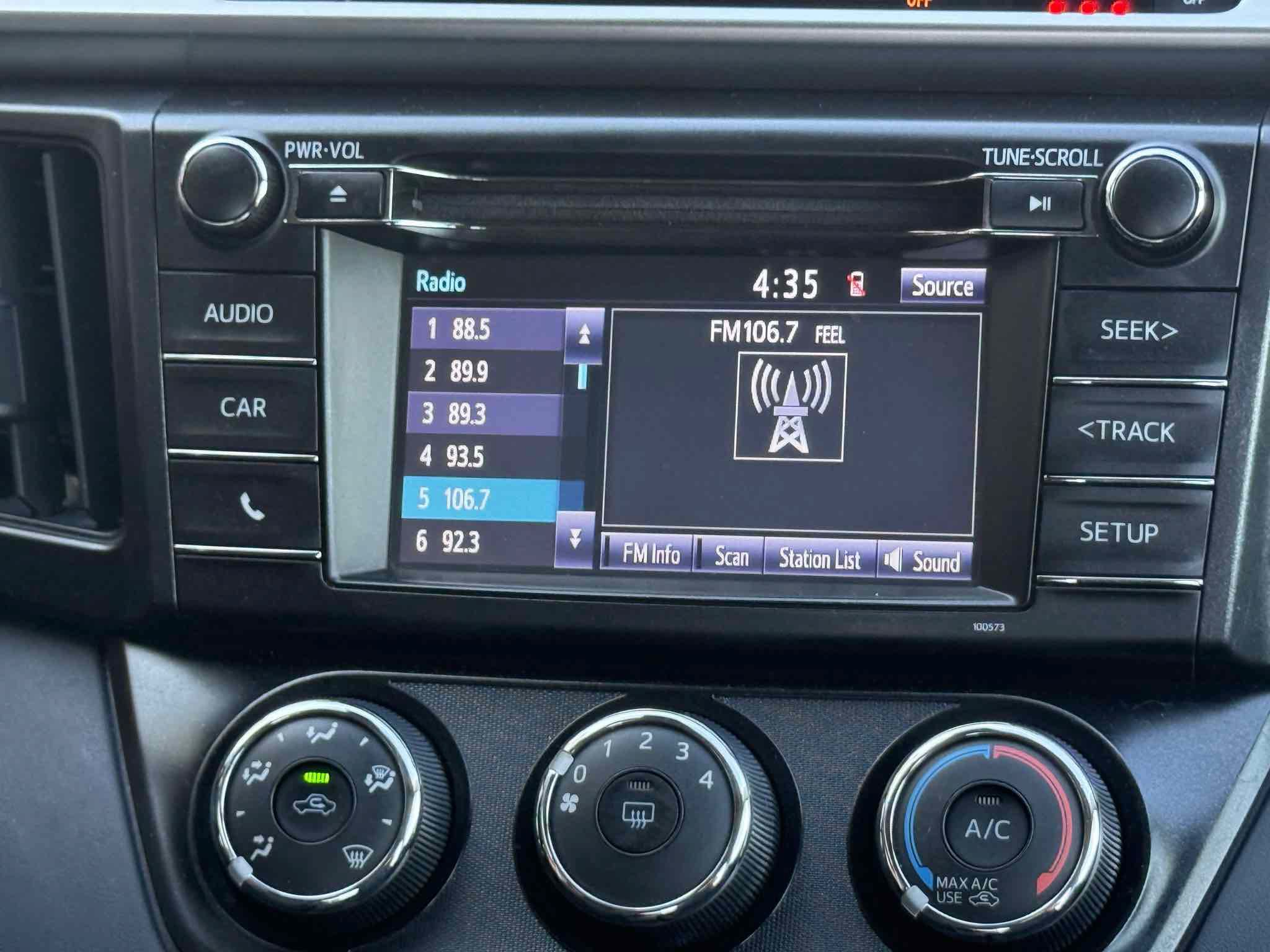 Used 2018 Toyota RAV4 LE w/ All Weather Liner Package FWD image 25