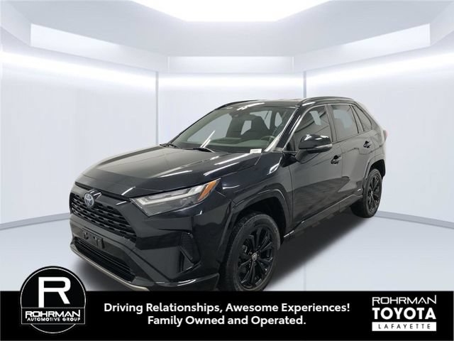 Used 2022 Toyota RAV4 SE w/ SE Grade Weather Package AWD/4WD image 1
