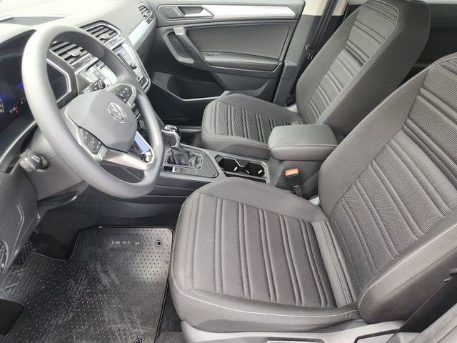 Used 2023 Volkswagen Tiguan S FWD image 9