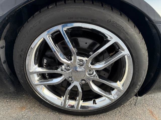 Used 2006 Chevrolet Corvette Convertible w/ Preferred Equipment Group image 12