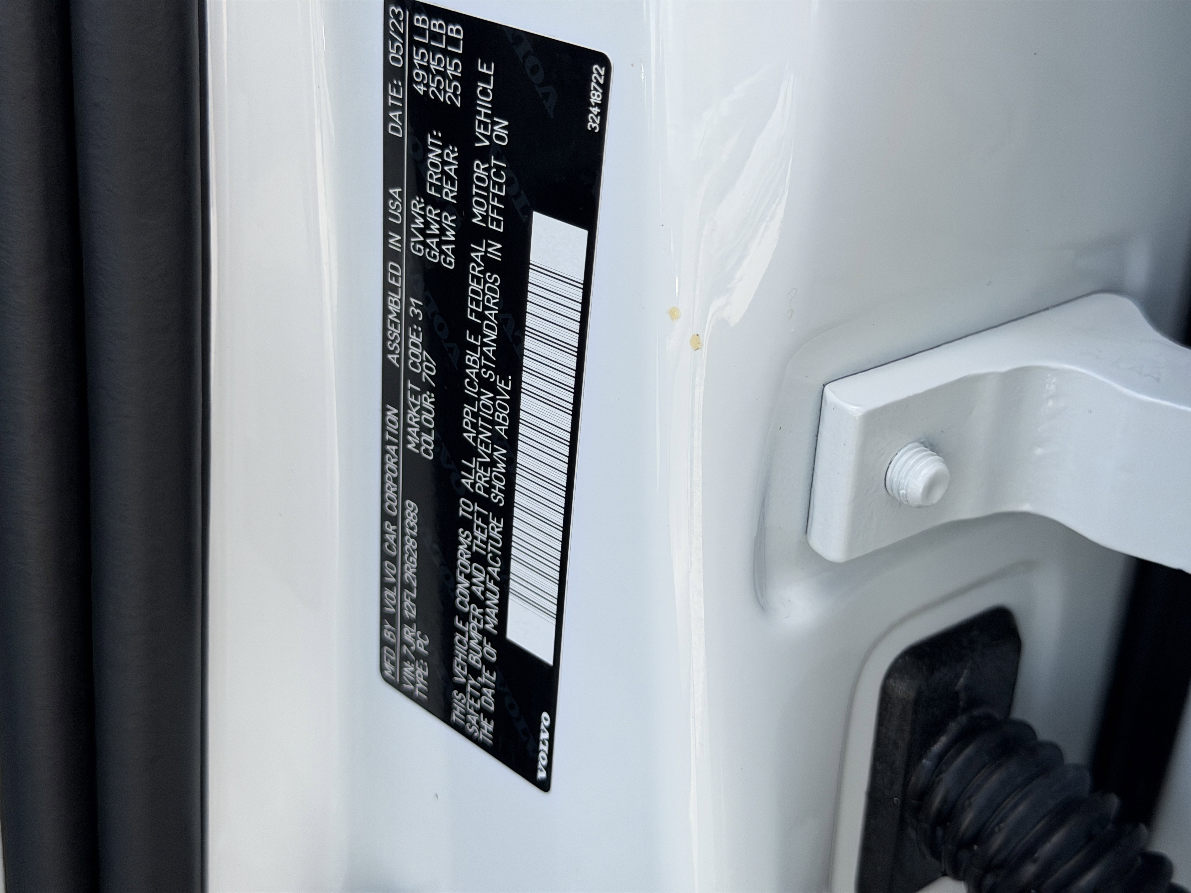 Certified 2024 Volvo S60 B5 Plus image 32