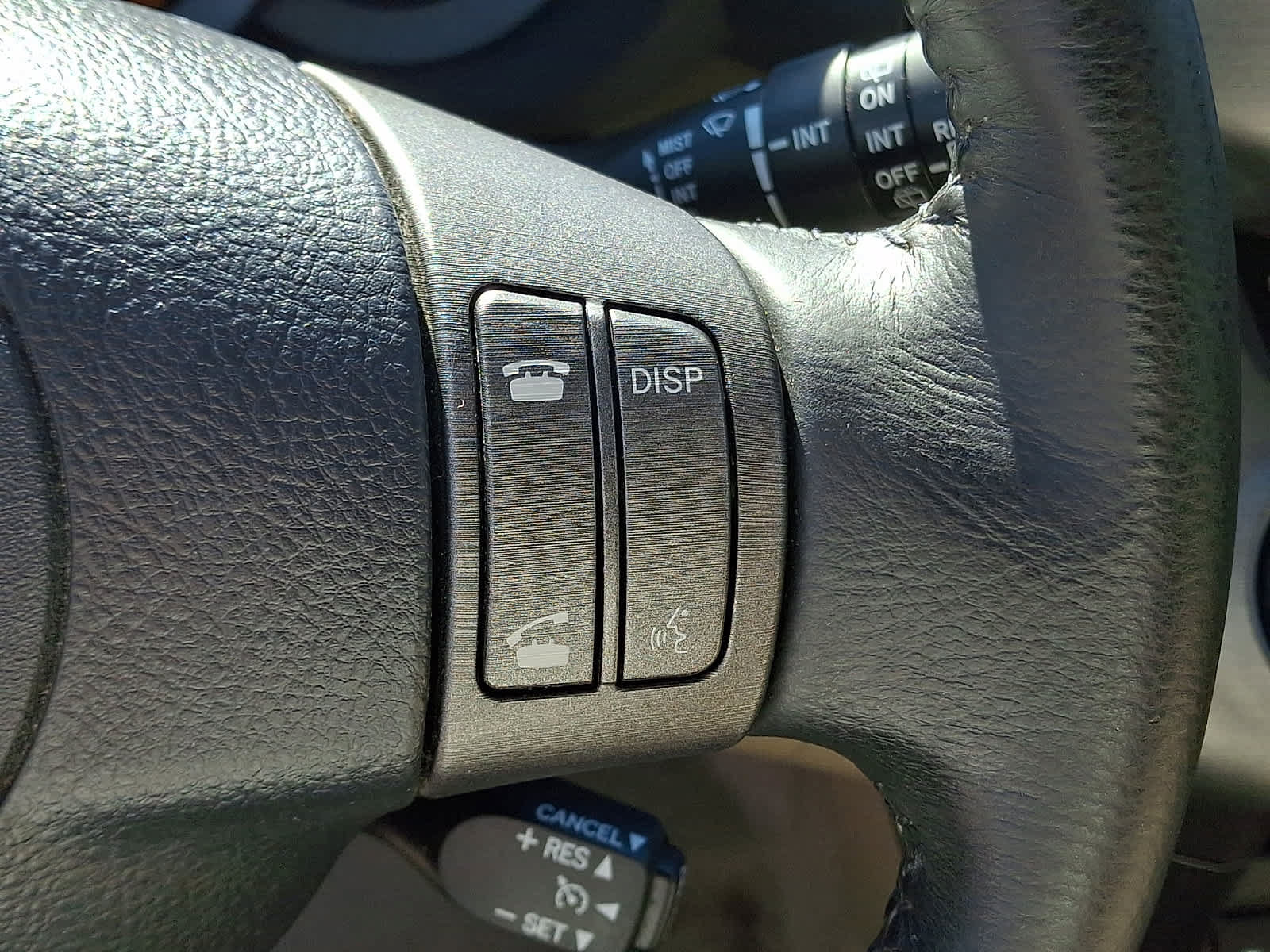 Used 2012 Toyota RAV4 Limited w/ Navigation Value Pkg AWD/4WD image 25