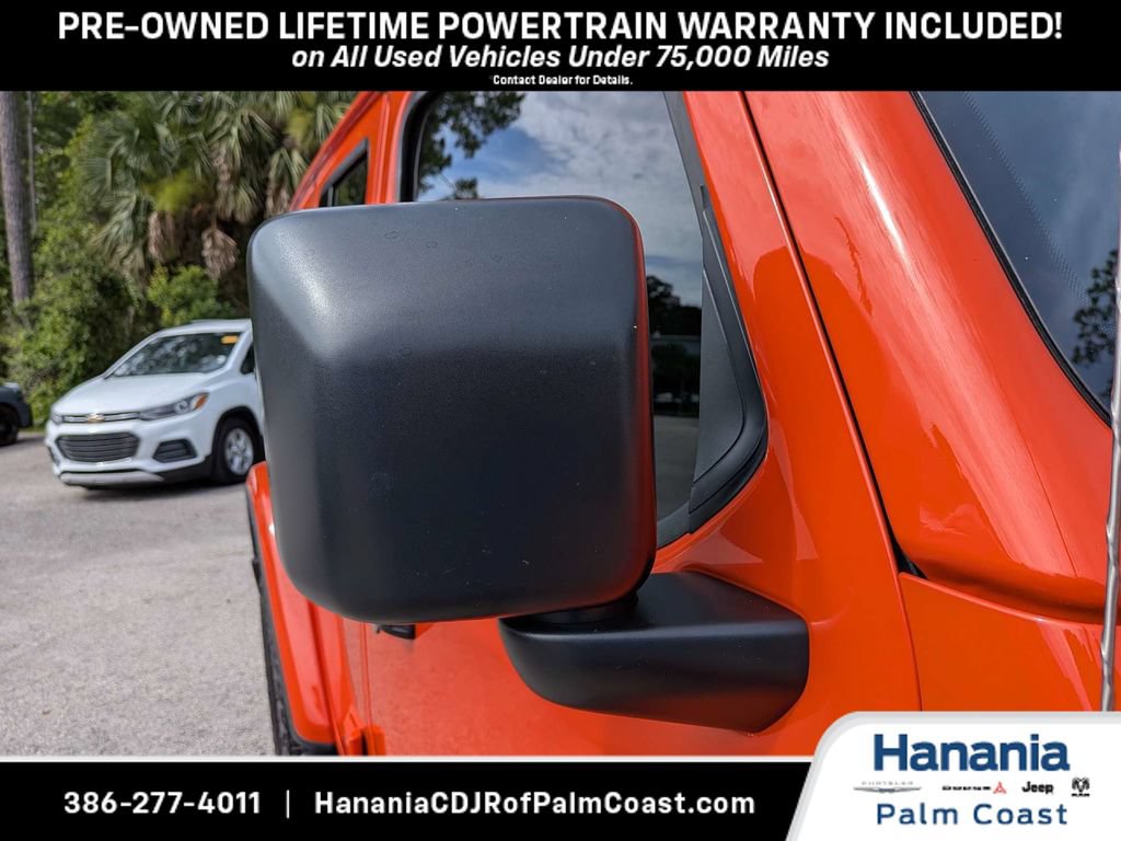 Used 2023 Jeep Wrangler Unlimited Sahara AWD/4WD image 11