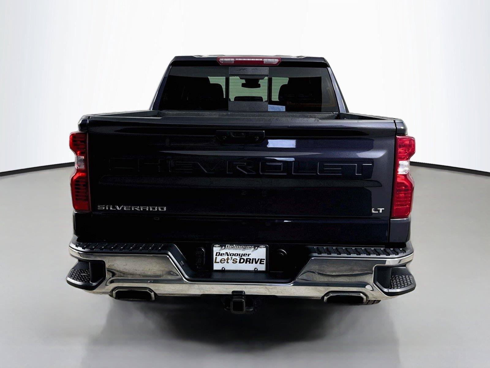 Used 2024 Chevrolet Silverado 1500 LT w/ Z71 Off-Road Package AWD/4WD image 8