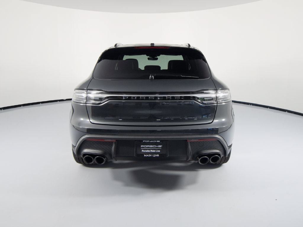 Certified 2026 Porsche Macan AWD/4WD image 9