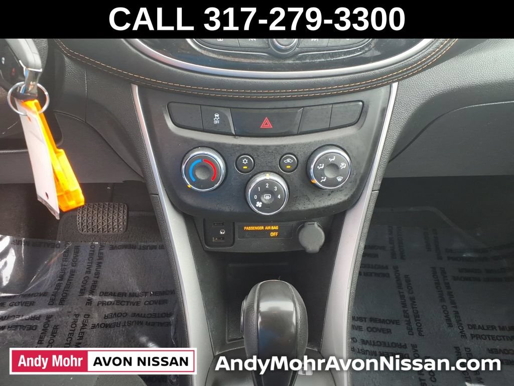 Used 2022 Chevrolet Trax LS w/ Tint and Cruise Package AWD/4WD image 25
