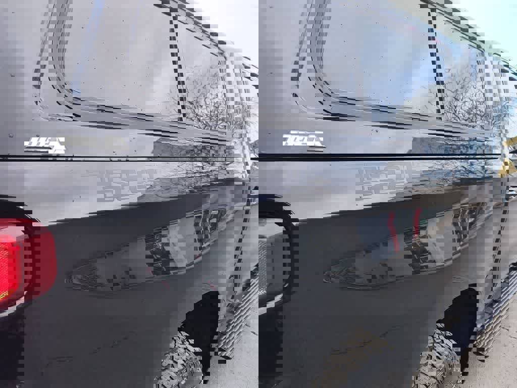 Used 2021 Chevrolet Silverado 1500 LT Trail Boss w/ Convenience Package II AWD/4WD image 26