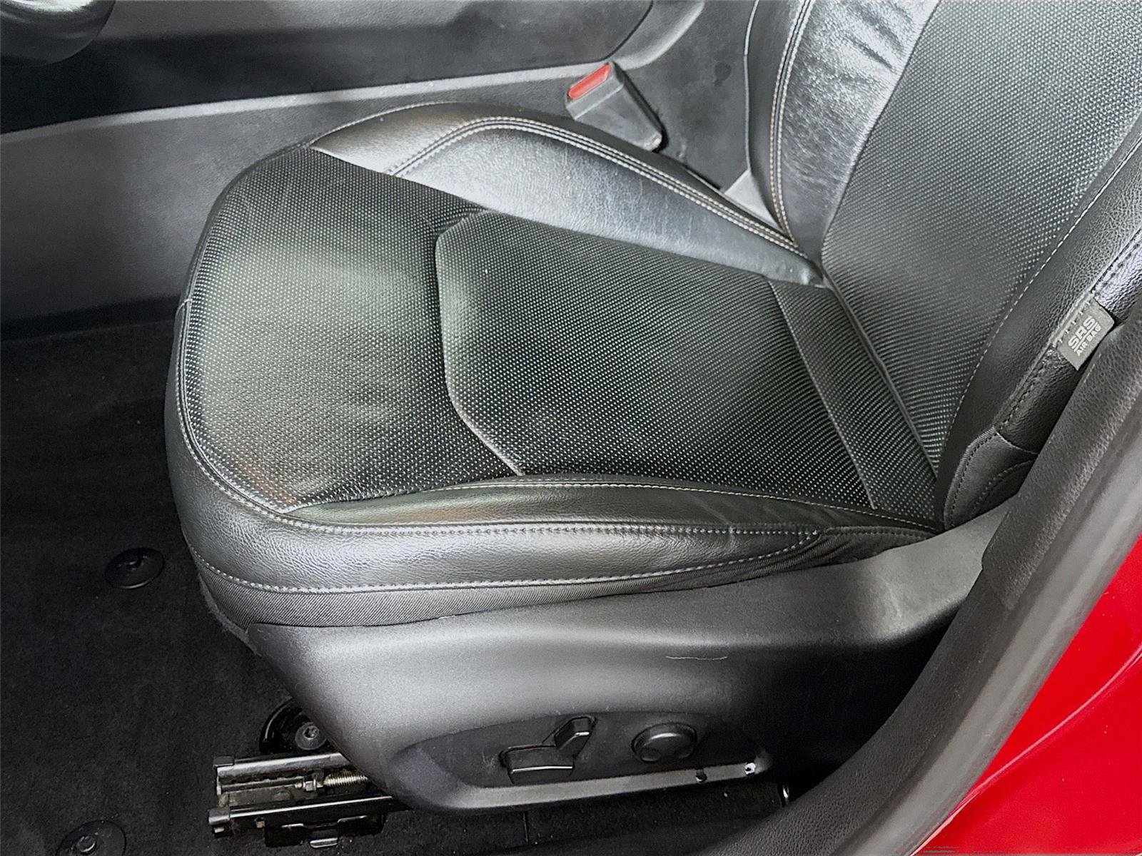 Used 2022 Jeep Compass Limited w/ (RED) Package image 14