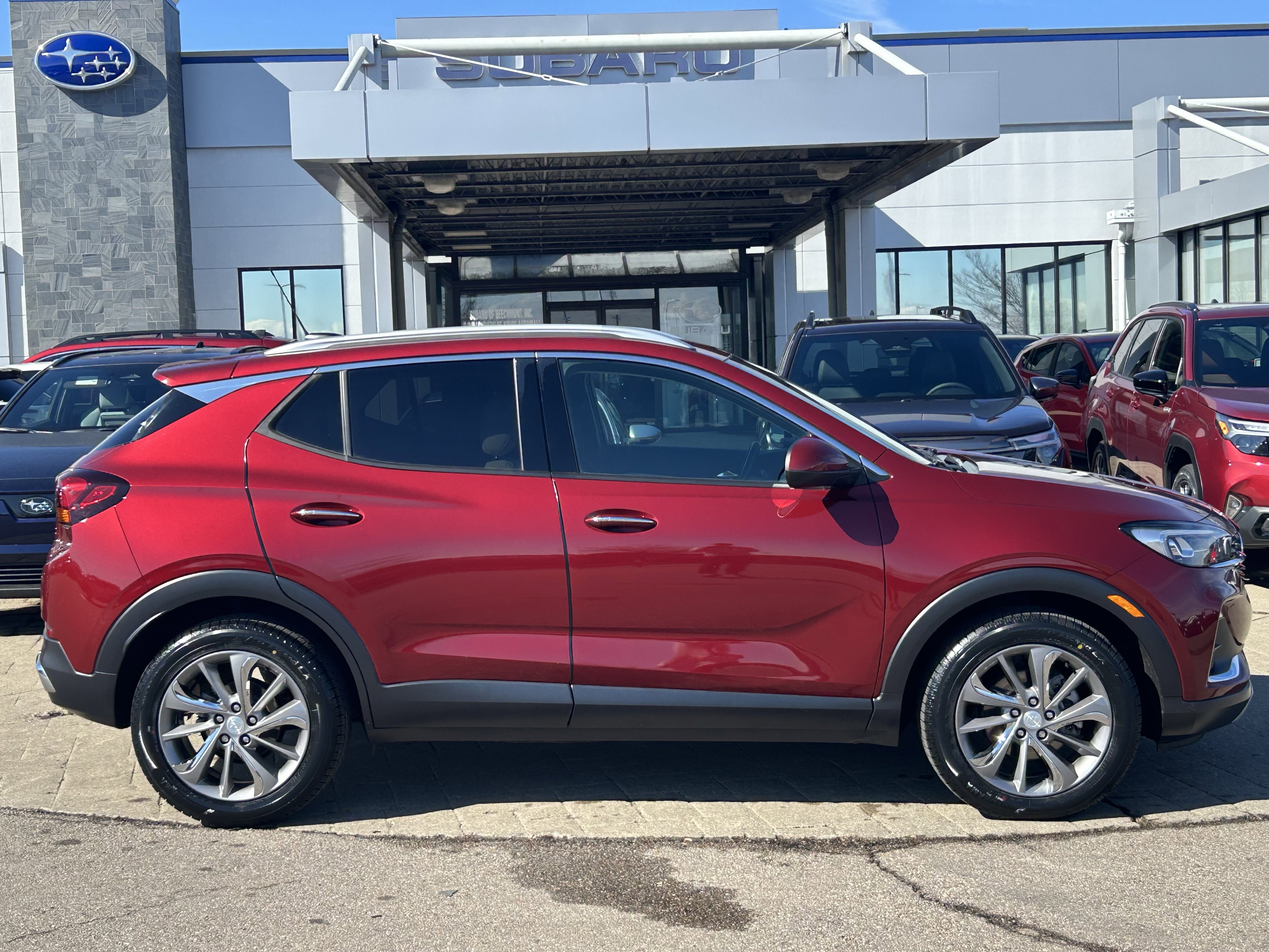 Used 2022 Buick Encore GX Essence w/ Experience Buick Package image 8