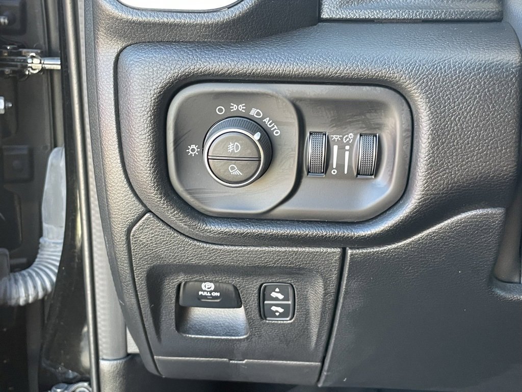 Used 2022 RAM 1500 Laramie w/ Sport Appearance Package image 19