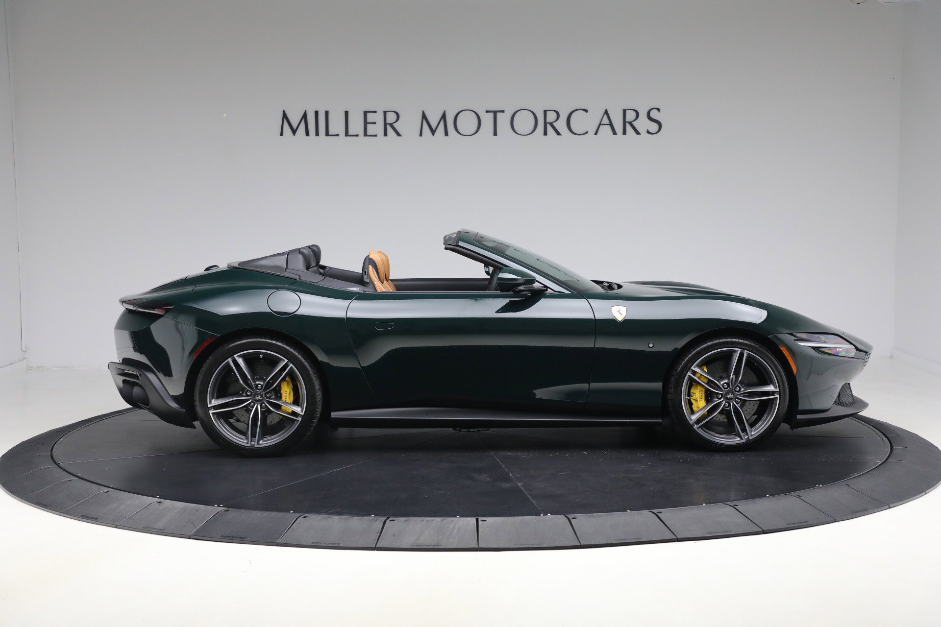 Certified 2025 Ferrari Roma Spider image 10