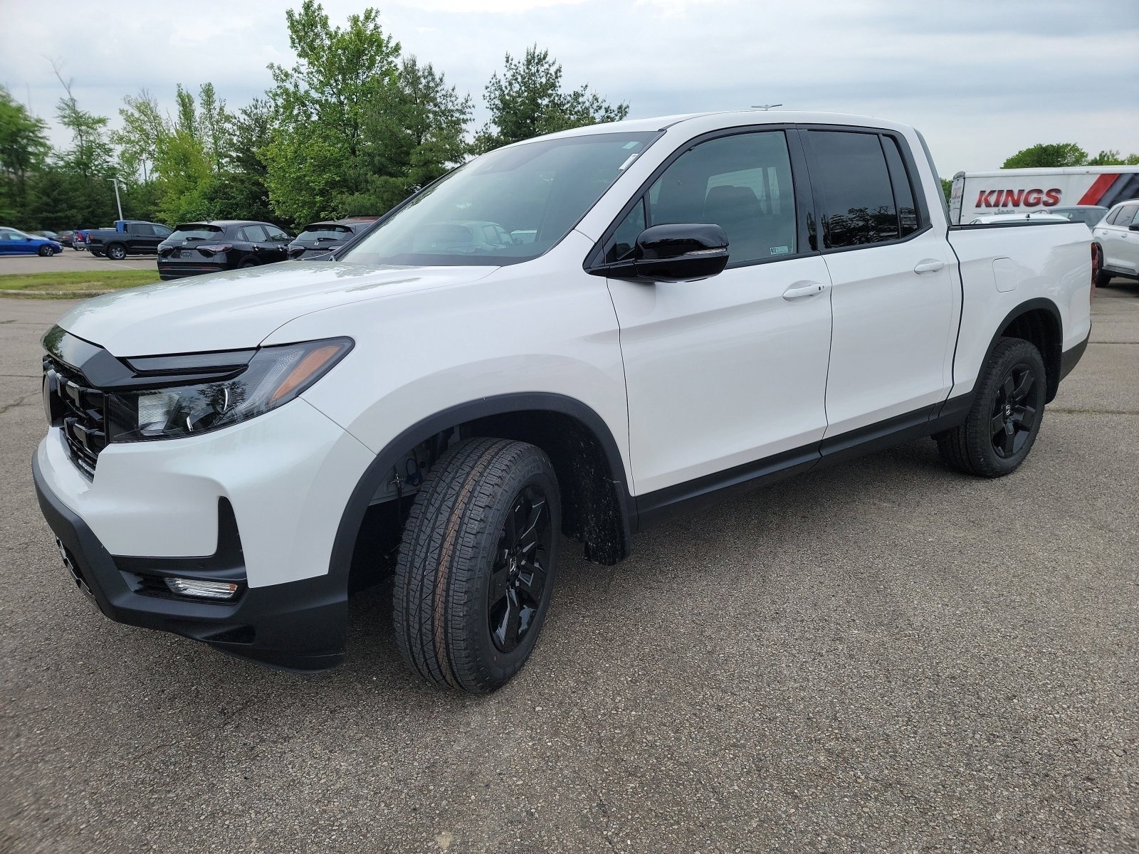 New 2026 Honda Ridgeline Black Edition image 3