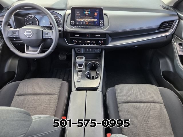 Used 2026 Nissan Rogue SV FWD image 14
