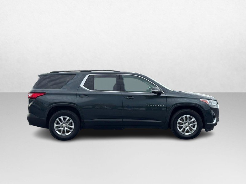 Used 2021 Chevrolet Traverse LT FWD image 2