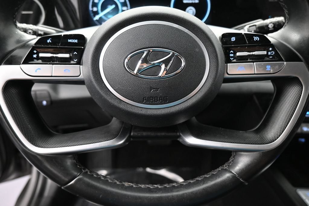 Used 2022 Hyundai Elantra Limited FWD image 32