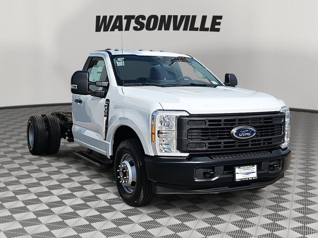 New 2026 Ford F350 2WD Regular Cab DRW Super Duty