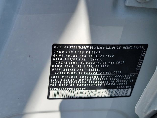 Used 2023 Volkswagen Tiguan SE w/ Panoramic Sunroof Package FWD image 36