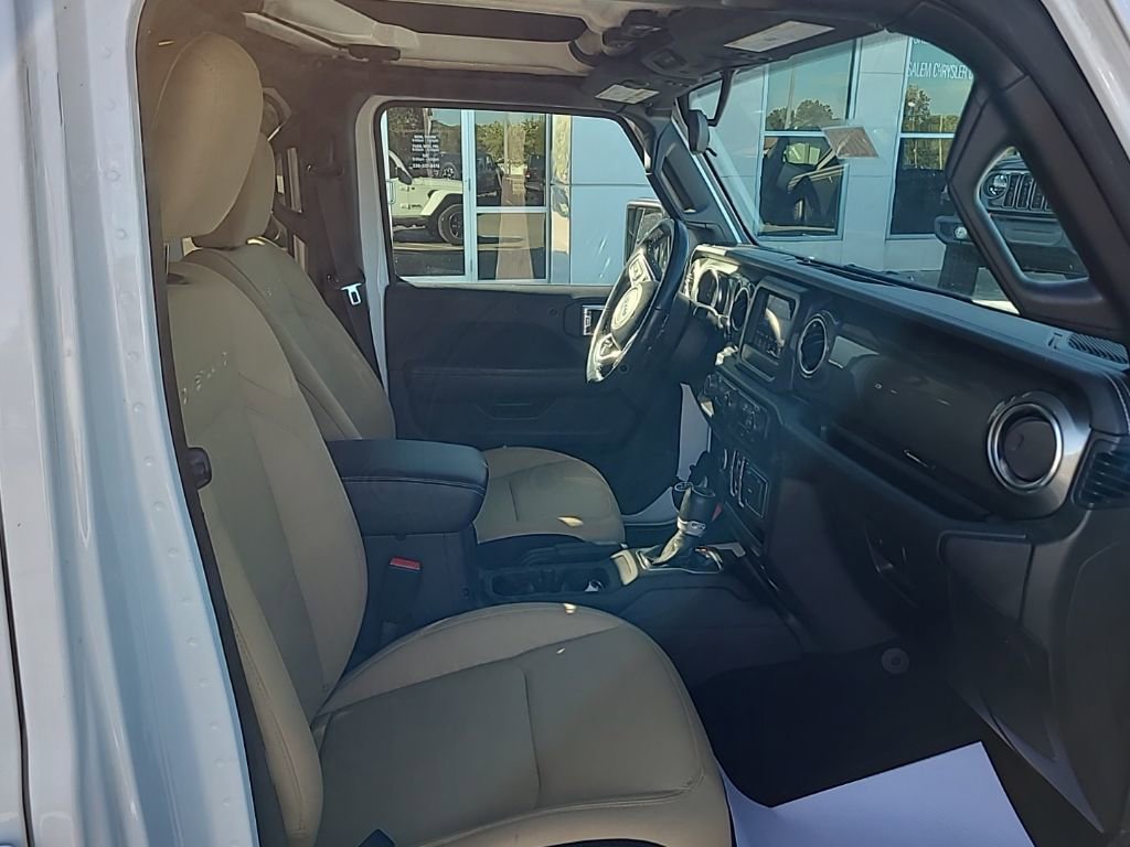 Used 2021 Jeep Gladiator Overland w/ LED Lighting Group image 22