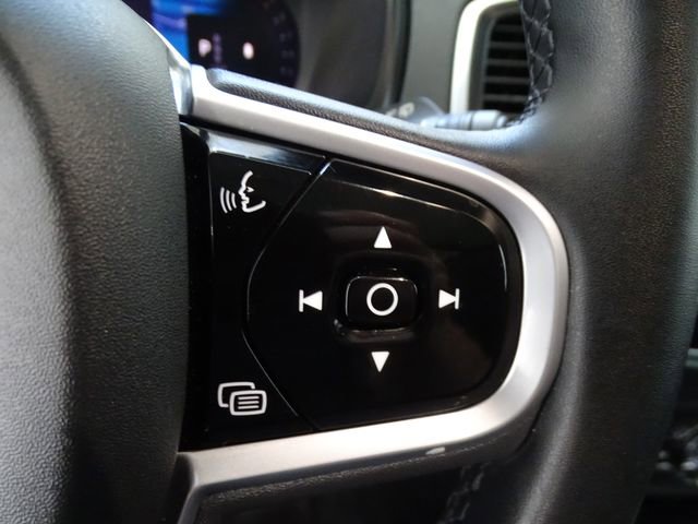 Used 2023 Volvo XC90 B5 Core w/ Climate Package AWD/4WD image 8