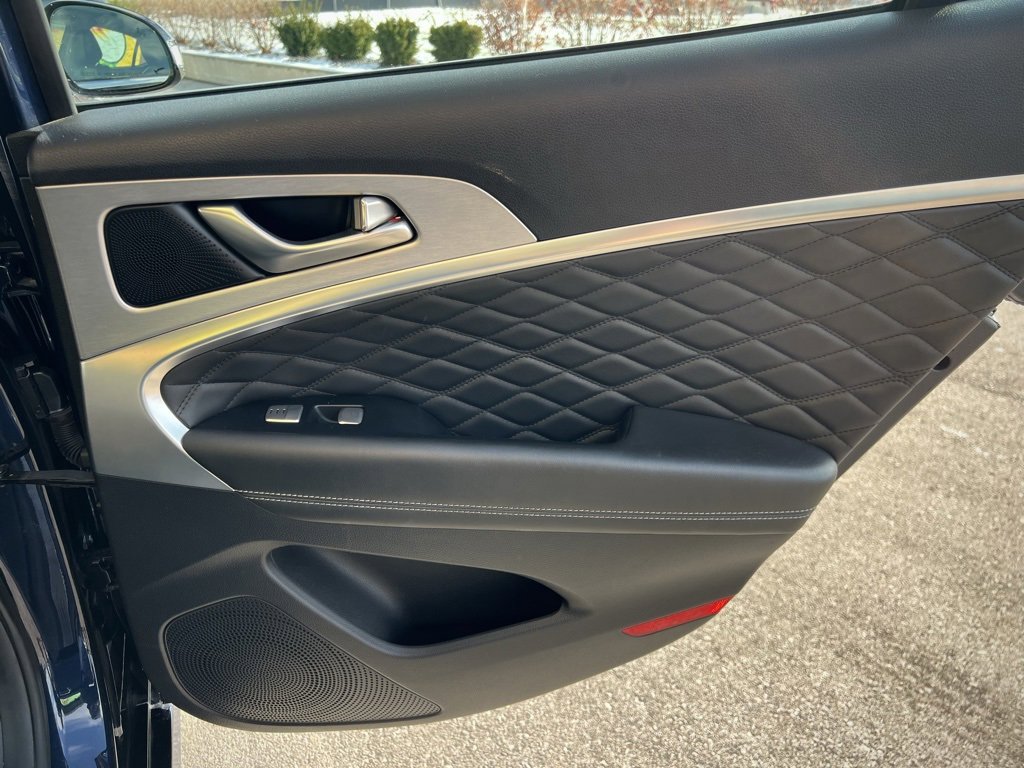 Used 2020 Genesis G70 3.3T w/ Prestige Package image 33