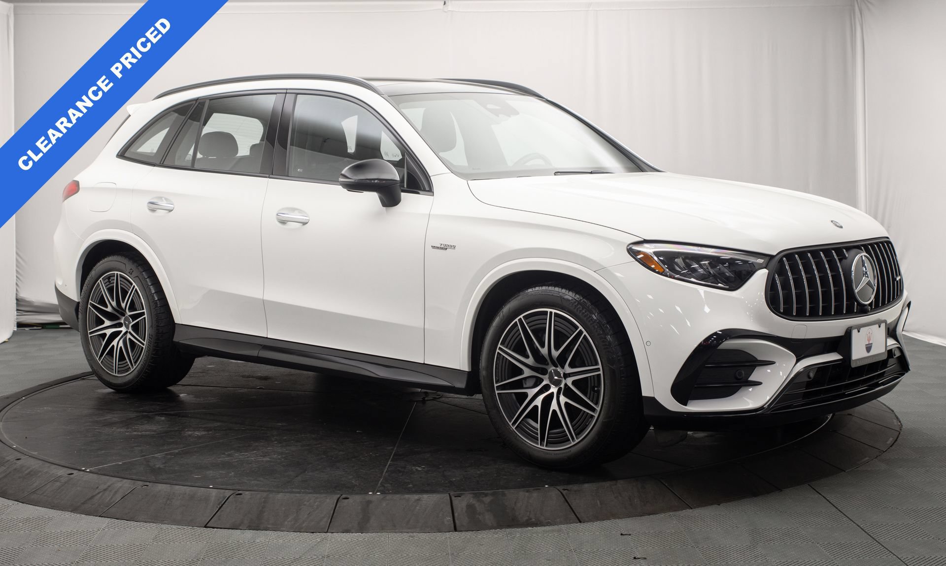 Used 2025 Mercedes-Benz GLC 43 AMG 4MATIC image 9