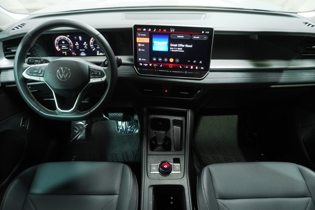 Used 2026 Volkswagen Tiguan SE AWD/4WD image 15