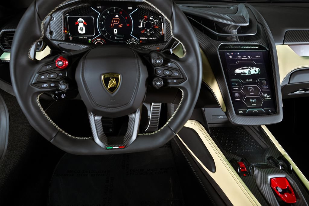 Used 2024 Lamborghini Revuelto AWD/4WD image 36