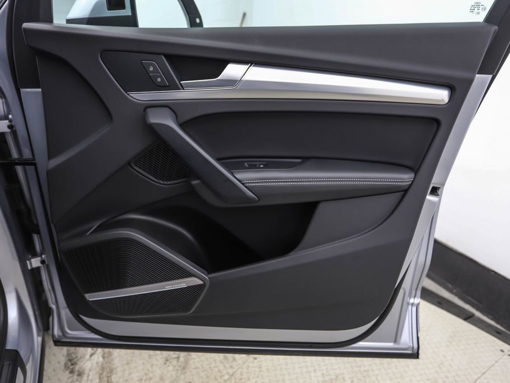 Used 2023 Audi Q5 2.0T Premium Plus w/ Premium Plus Package image 29