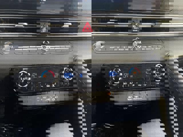 Used 2024 Hyundai Elantra SEL image 15