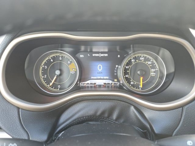 Used 2017 Jeep Cherokee Limited image 14