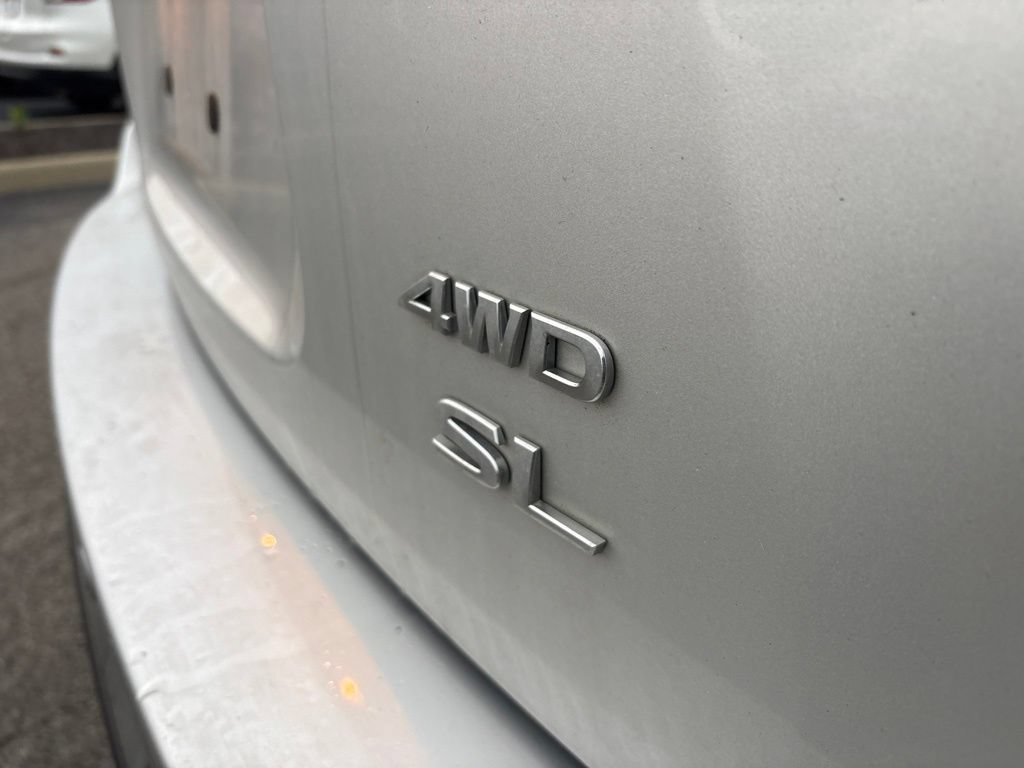 Used 2019 Nissan Pathfinder SL AWD/4WD image 4