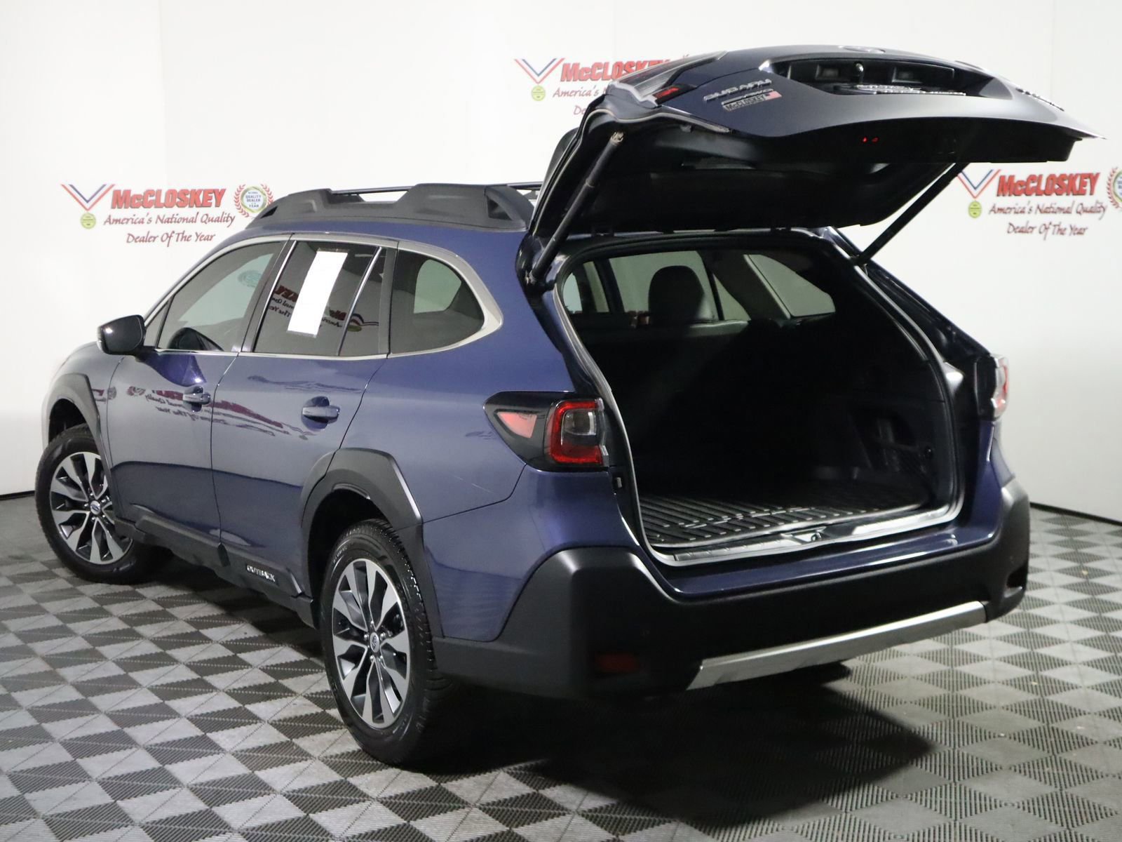 Used 2023 Subaru Outback Limited image 18