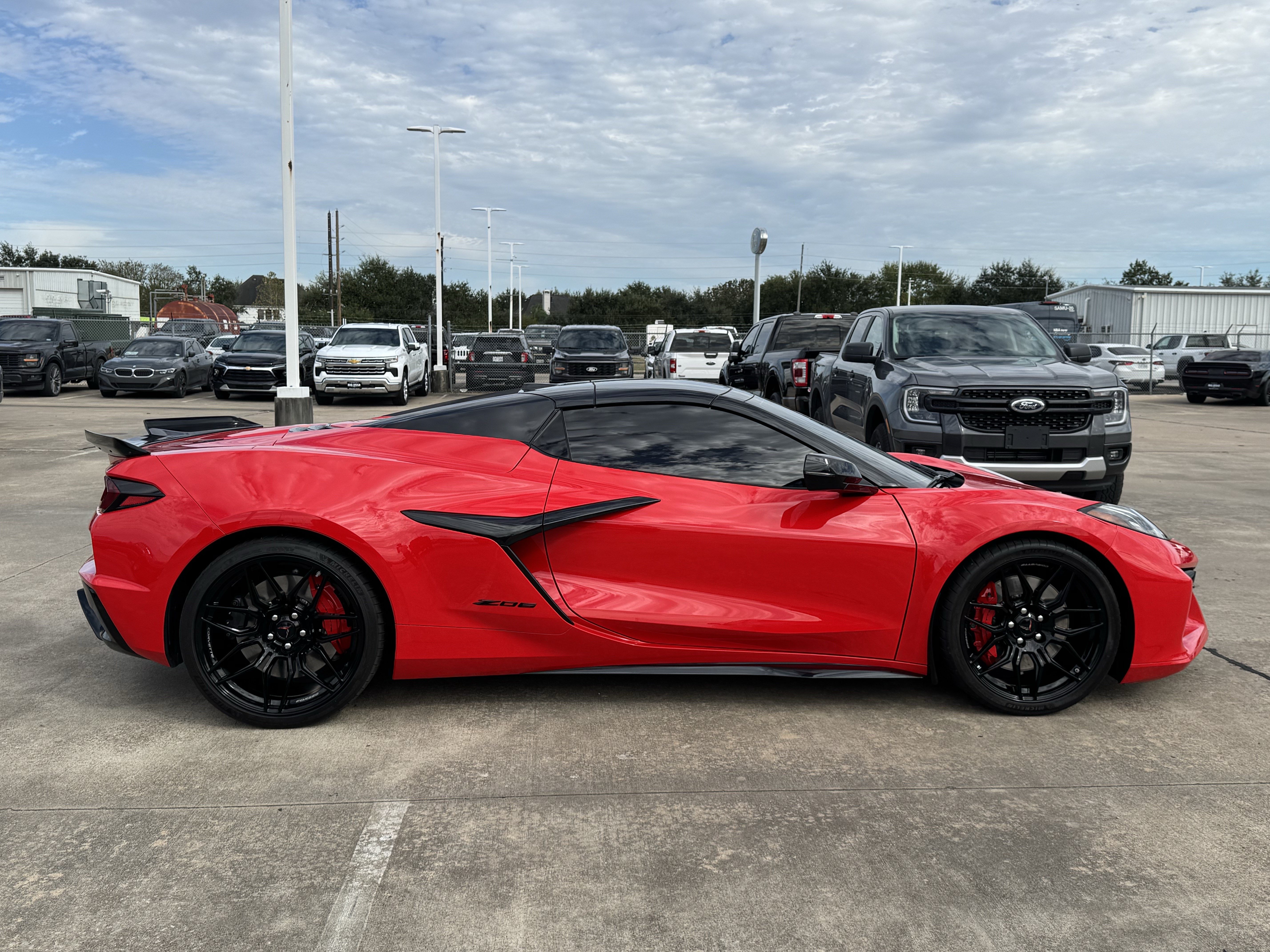 Used 2024 Chevrolet Corvette Z06 RWD image 6