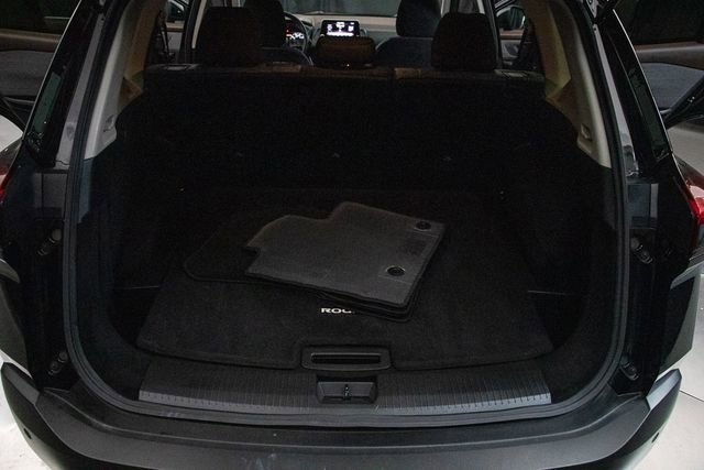 Used 2023 Nissan Rogue SV image 19