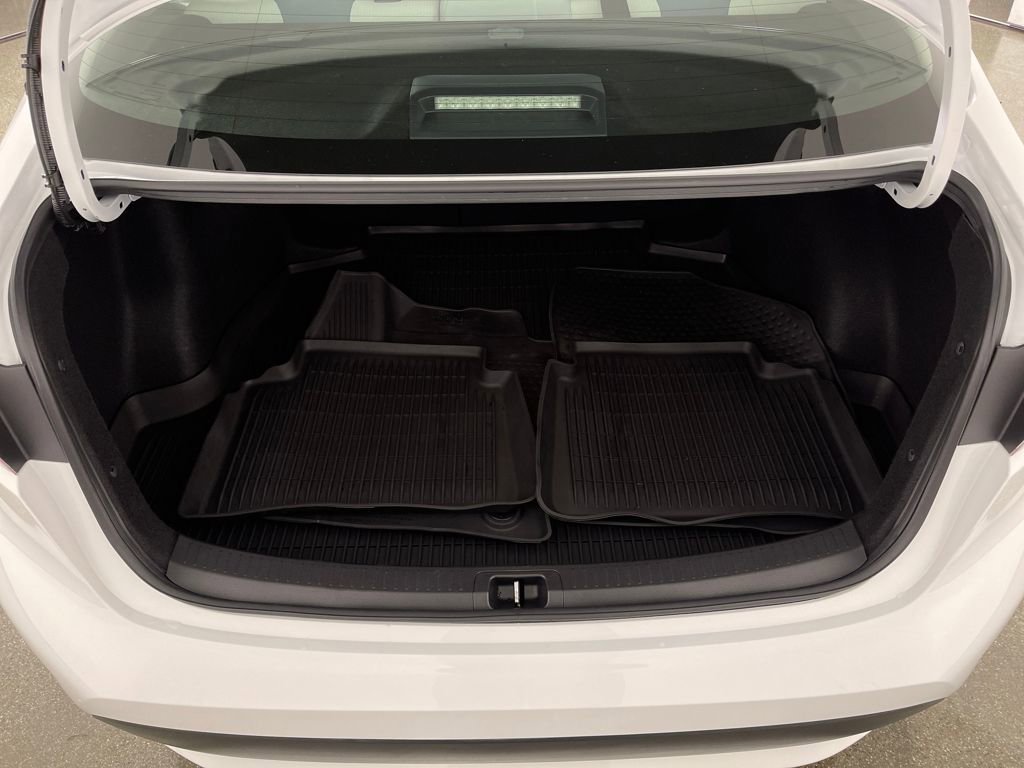 Certified 2022 Toyota Corolla LE image 9