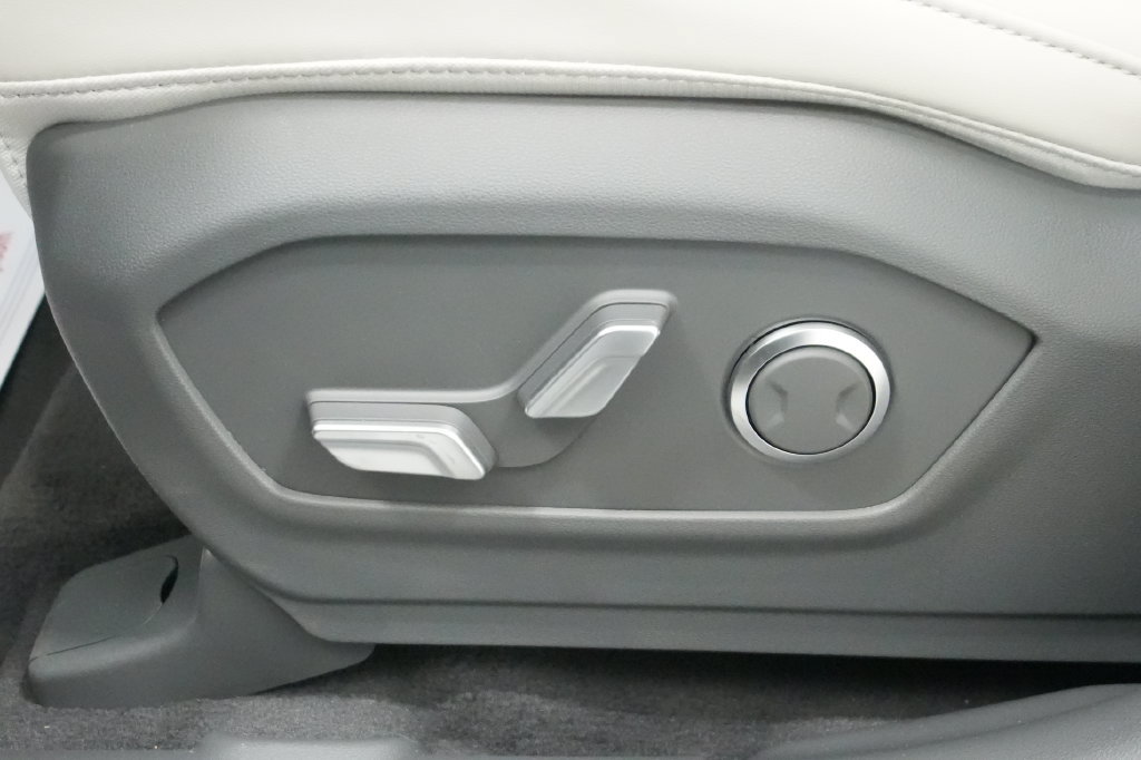 New 2026 Hyundai Santa Fe SEL AWD/4WD image 15