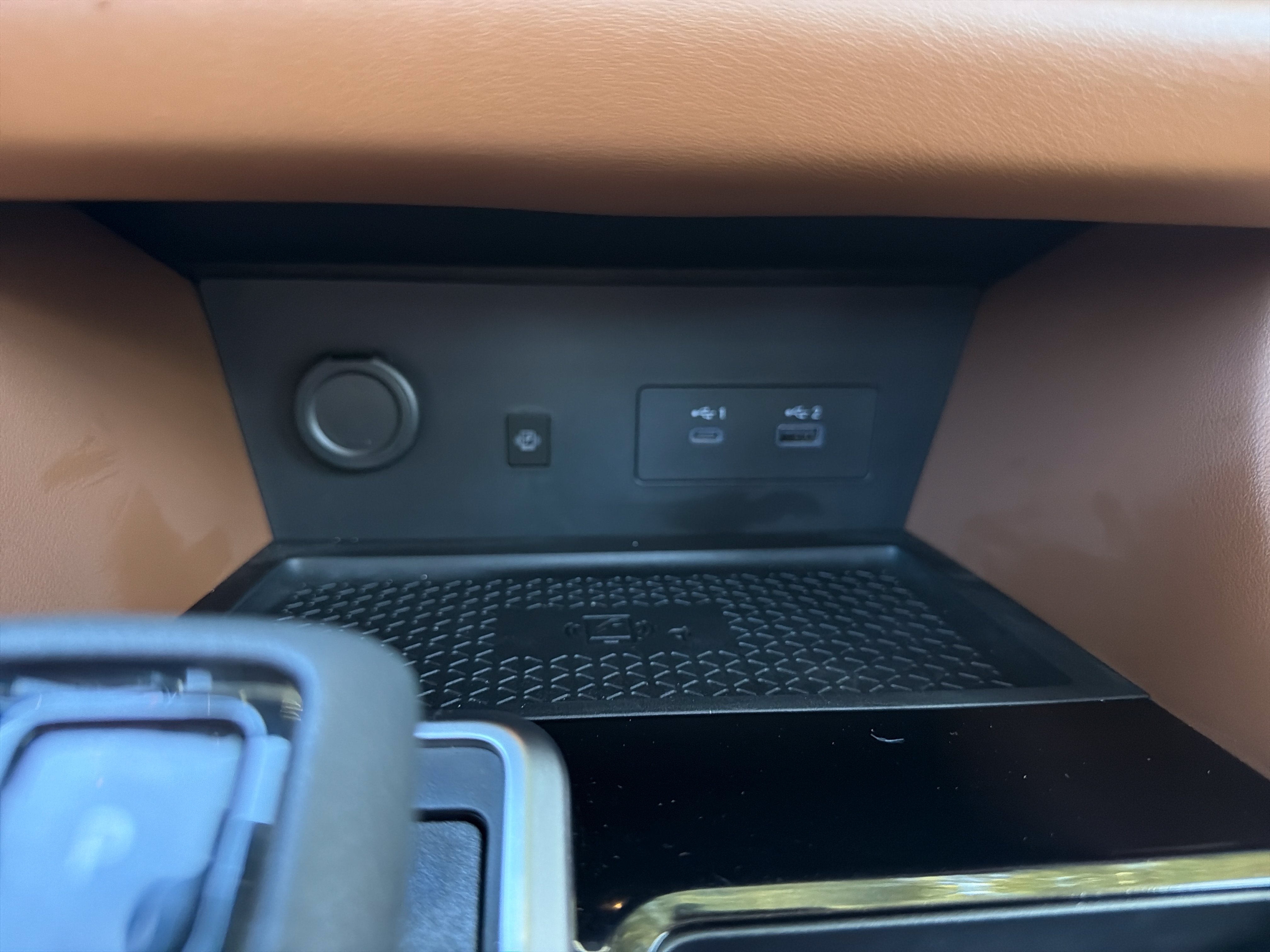 Used 2025 Nissan Pathfinder Platinum w/ Cargo Package FWD image 25
