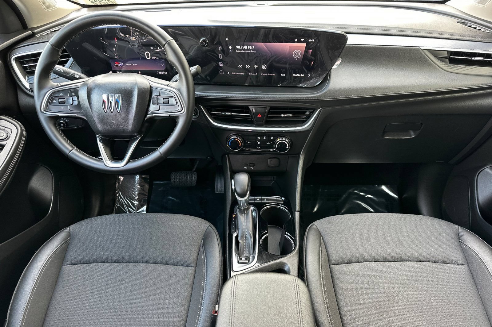 Certified 2024 Buick Encore GX Preferred FWD image 16