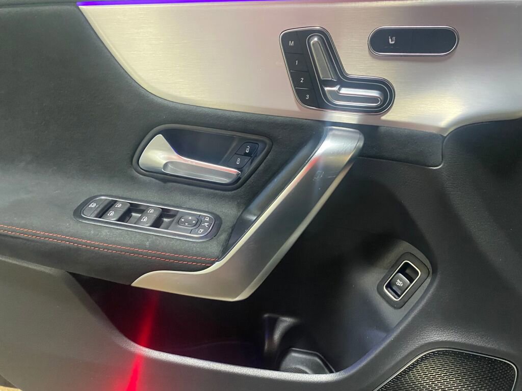 Certified 2024 Mercedes-Benz CLA 250 4MATIC image 6