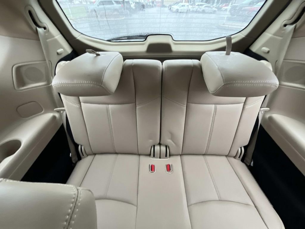 Used 2019 Nissan Pathfinder Platinum image 14