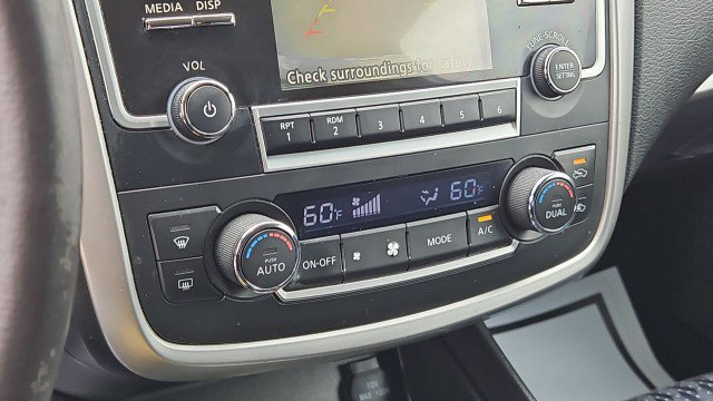 Used 2016 Nissan Altima 2.5 SV FWD image 17