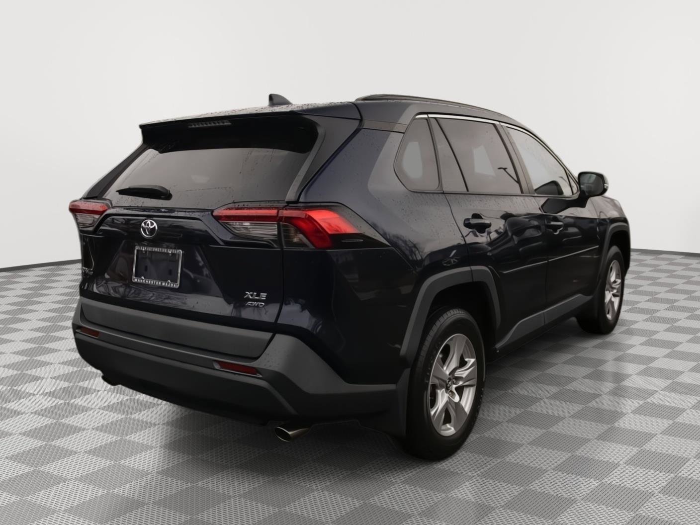 Used 2019 Toyota RAV4 XLE w/ Convenience Package image 22