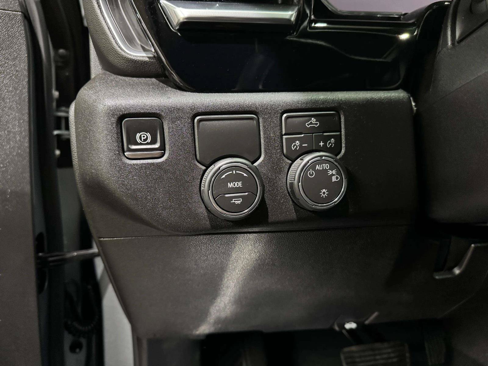 Used 2026 Chevrolet Silverado 1500 LT RWD image 27