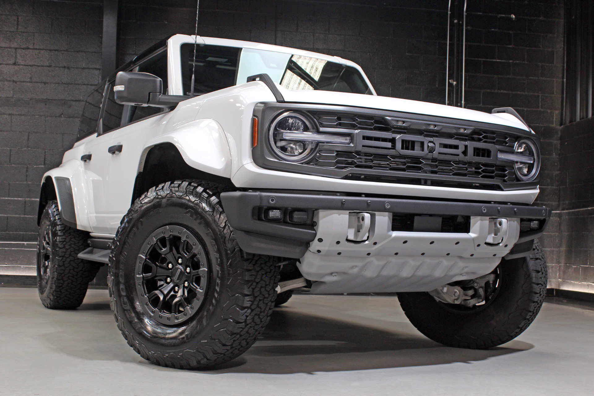 Used 2024 Ford Bronco Raptor w/ Interior Carbon Fiber Pack 6 AWD/4WD image 8