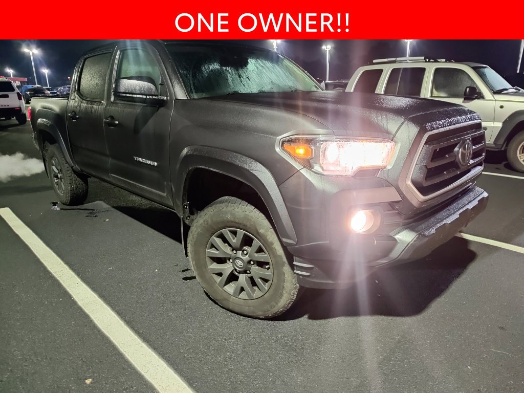 Used 2020 Toyota Tacoma SR5 AWD/4WD image 3