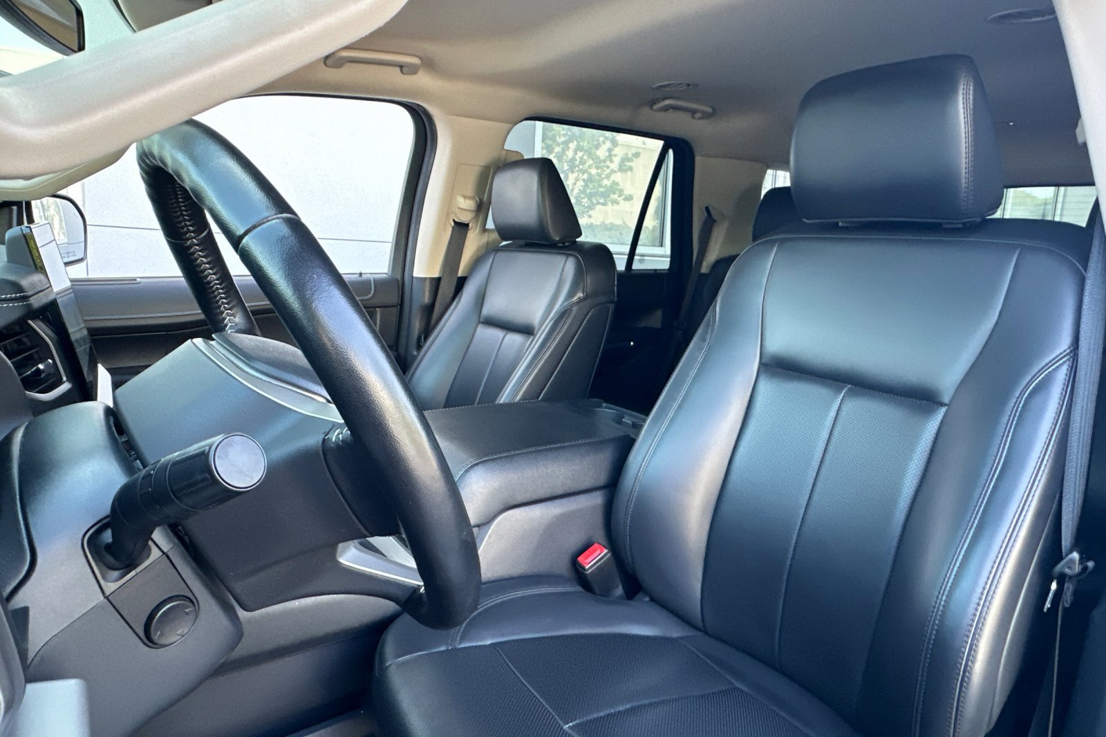 Used 2022 Ford Expedition XLT RWD image 21