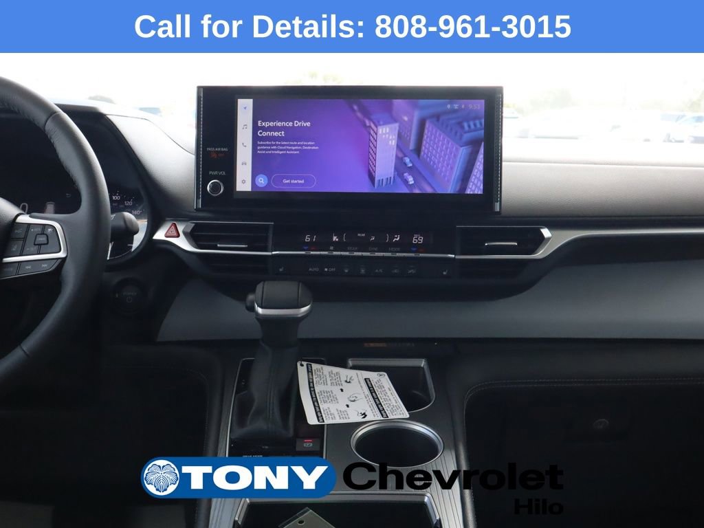 Used 2026 Toyota Sienna XLE image 15